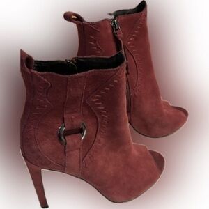 Rebecca Minkoff Ridley Peep toe boots 7M